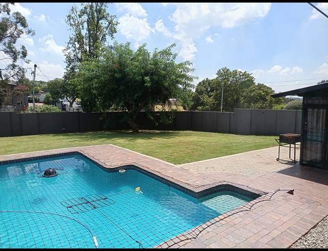 3 BEDROOM HOUSE FOR SALE IN SOUTH CREST